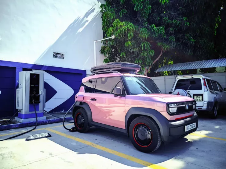 VinFast VF 3 lập tức trở lại vị trí số 1 trong cuộc đua doanh số.