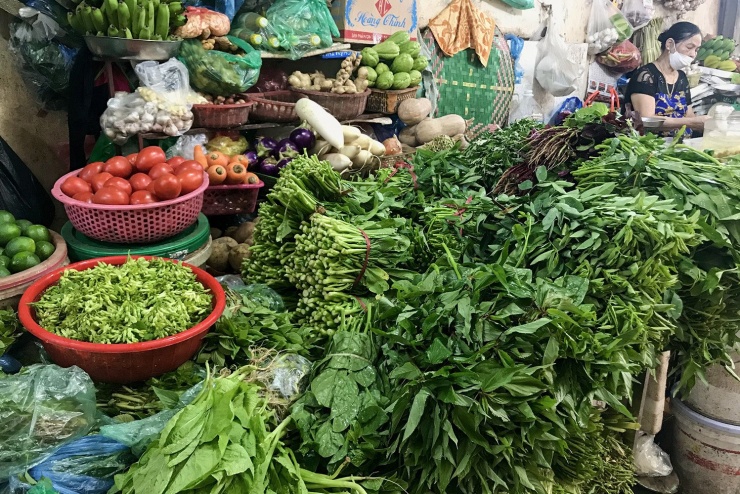 Giá rau tại Tp.HCM tăng mạnh 10% - 30% vì thời tiết cực đoan tại Lâm Đồng.