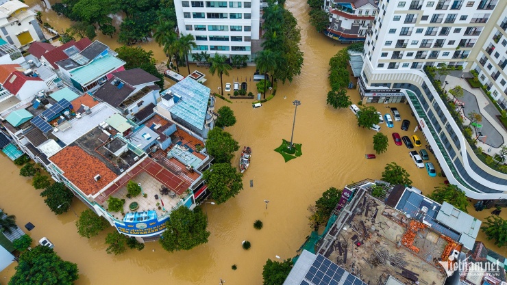 Hình ảnh chưa từng thấy ở Tây Nha Trang, người dân phải thốt lên 'thật khủng khiếp' - 7