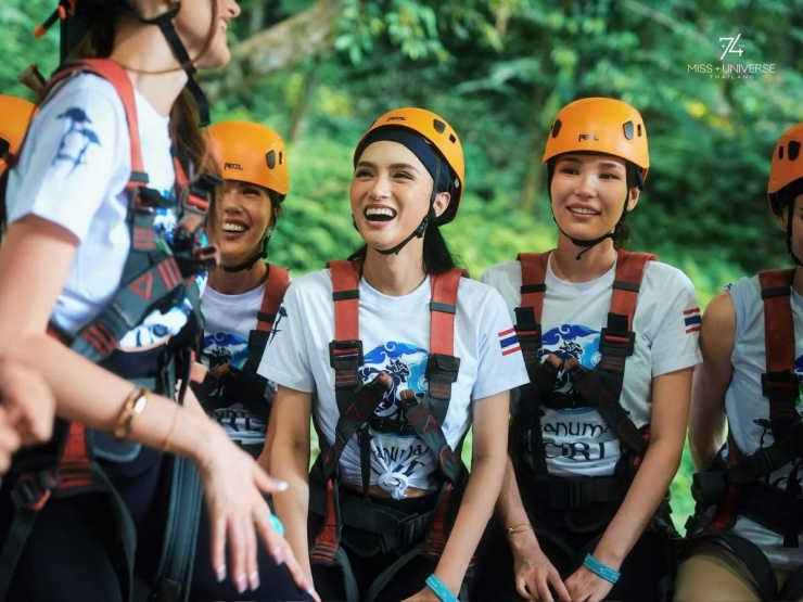 Hành trình đáng nhớ của Hương Giang tại Miss Universe - 11