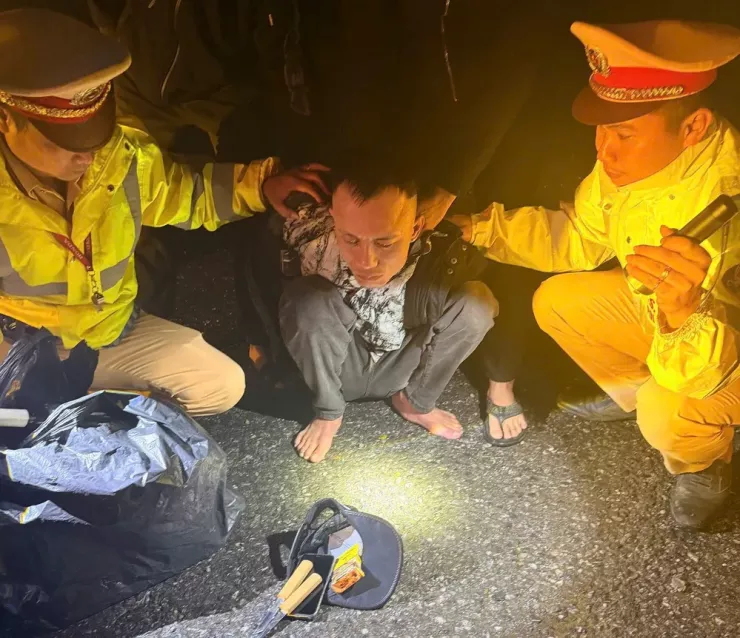 Công an tỉnh Quảng Trị phối hợp bắt giữ nghi phạm đang bỏ trốn vào phía Nam. Ảnh: MT