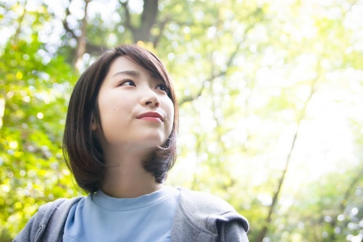 Tomita Mayu bị fan cuồng tấn công bằng dao vào năm 2016.