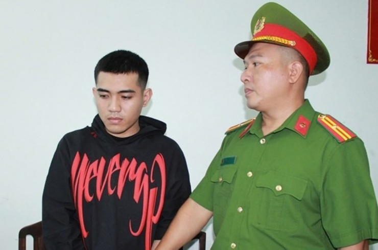 Hồ Ngọc Tuấn tại cơ quan công an. Ảnh: C.A.