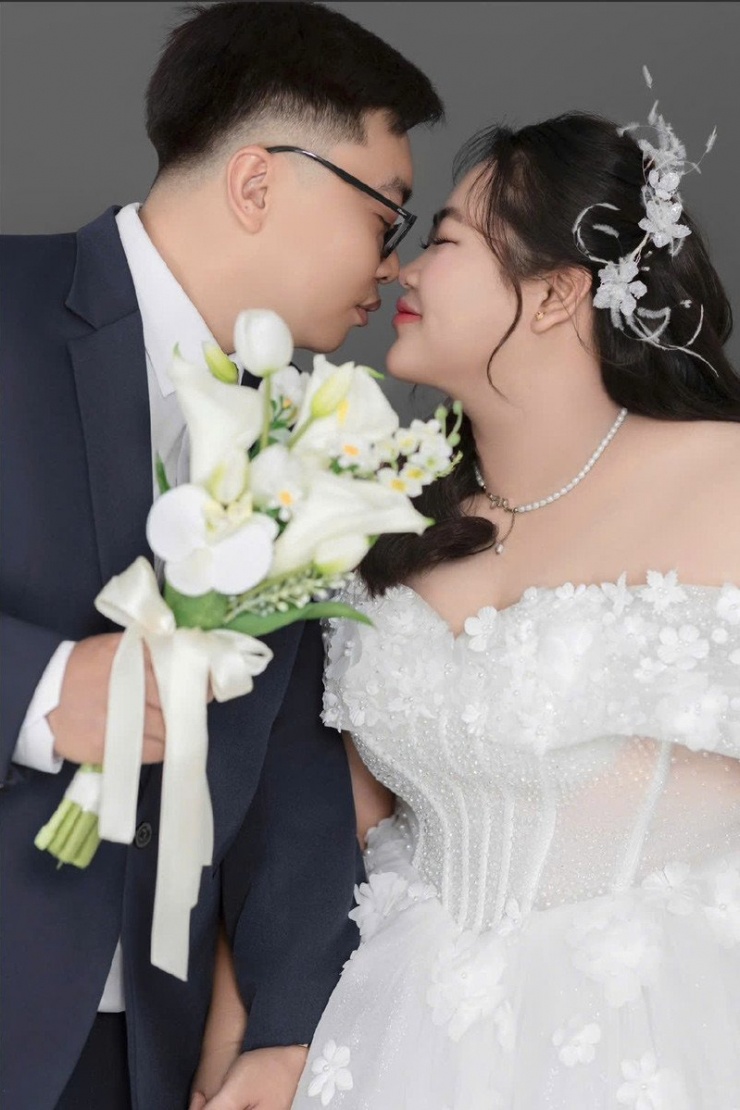 Bằng sự chân thành và kiên trì, họ đã thuyết phục được gia đình ủng hộ chuyện kết hôn 