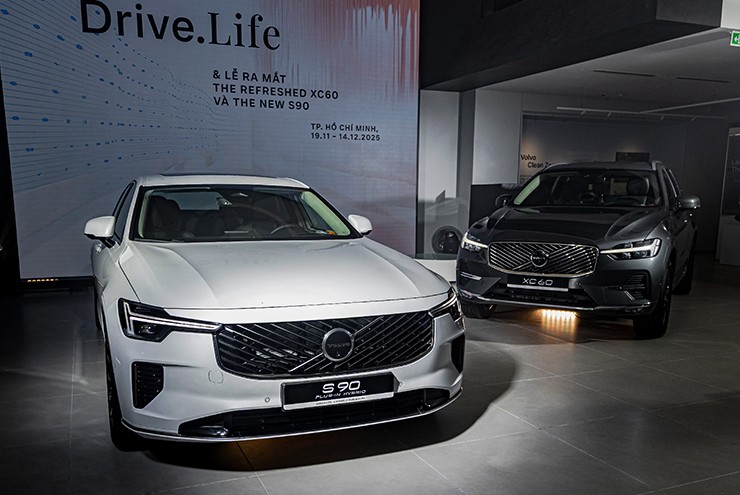 Volvo S90 và XC60 bản nâng cấp mới có giá từ 2,3 tỷ đồng