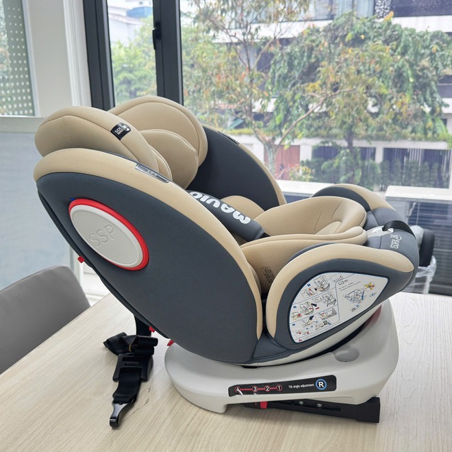 Ghế ô tô dành cho trẻ em giúp hạn chế tối đa chấn thương khi va chạm.