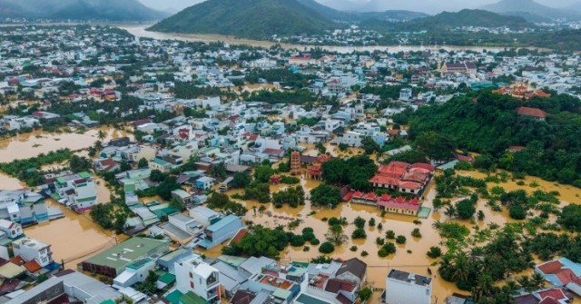 Hình ảnh chưa từng thấy ở Tây Nha Trang, người ...