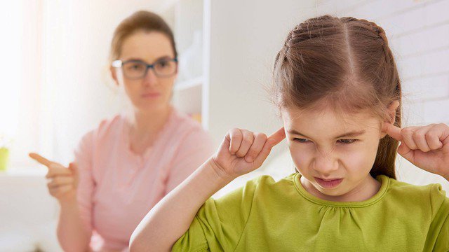 Muốn con hạnh phúc và thành đạt: Cha mẹ đừng bao giờ làm 3 điều này - 1