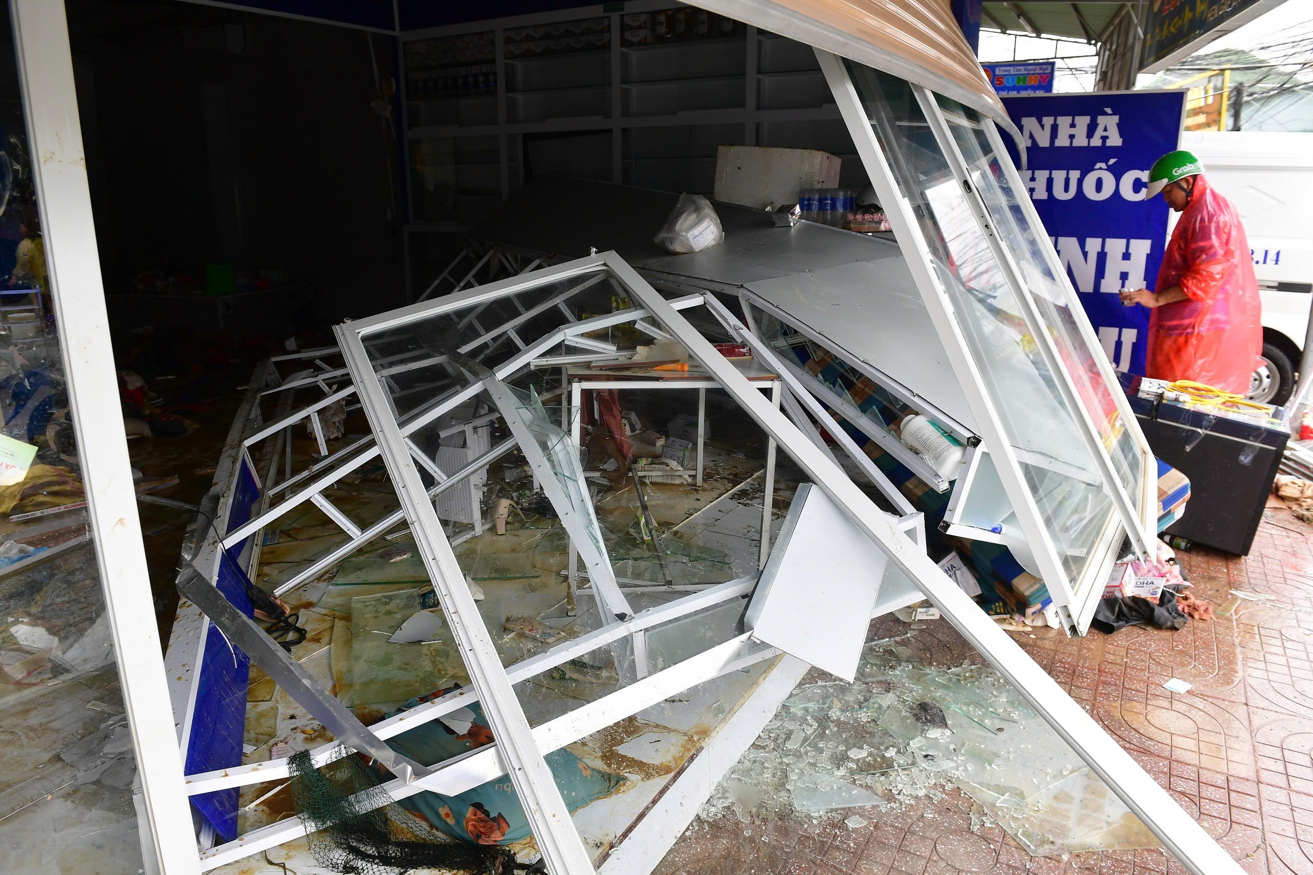 Nha Trang, Quy Nhơn ngổn ngang sau lũ - 5