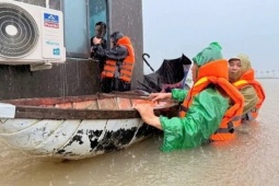 Tin tức trong ngày - Lũ đặc biệt lớn, Quân đội sẵn sàng ứng phó những kịch bản xấu nhất
