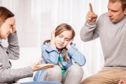 Muốn con hạnh phúc và thành đạt: Cha mẹ đừng bao giờ làm 3 điều này