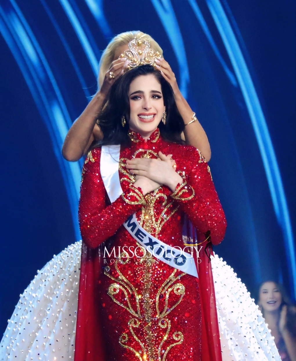 Mexico có vương miện Miss Universe thứ tư trong lịch sử 74 năm của cuộc thi.