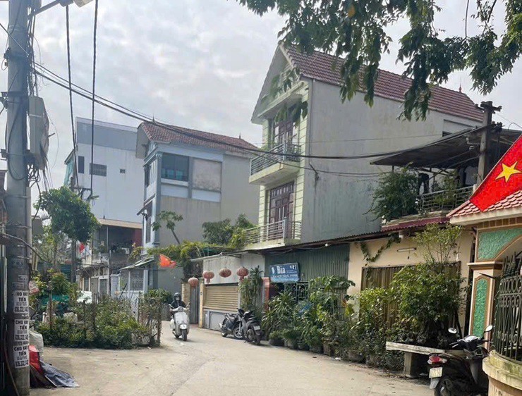 Đất nền trong trục đường này được rao bán hơn 150 triệu đồng/m2