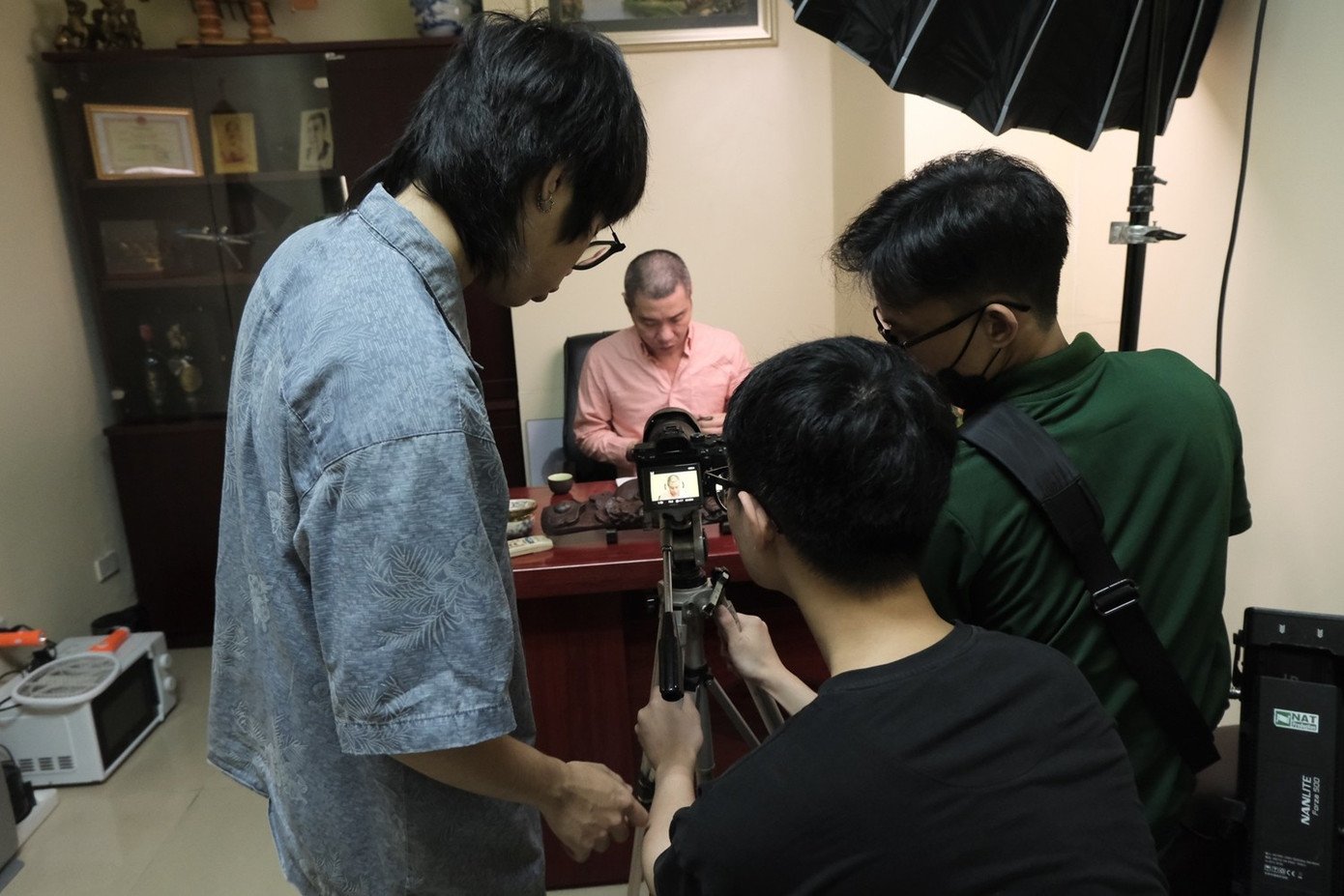 Theo Thục Anh, cuộc sống của NSND Công Lý không chỉ có ánh hào quang.