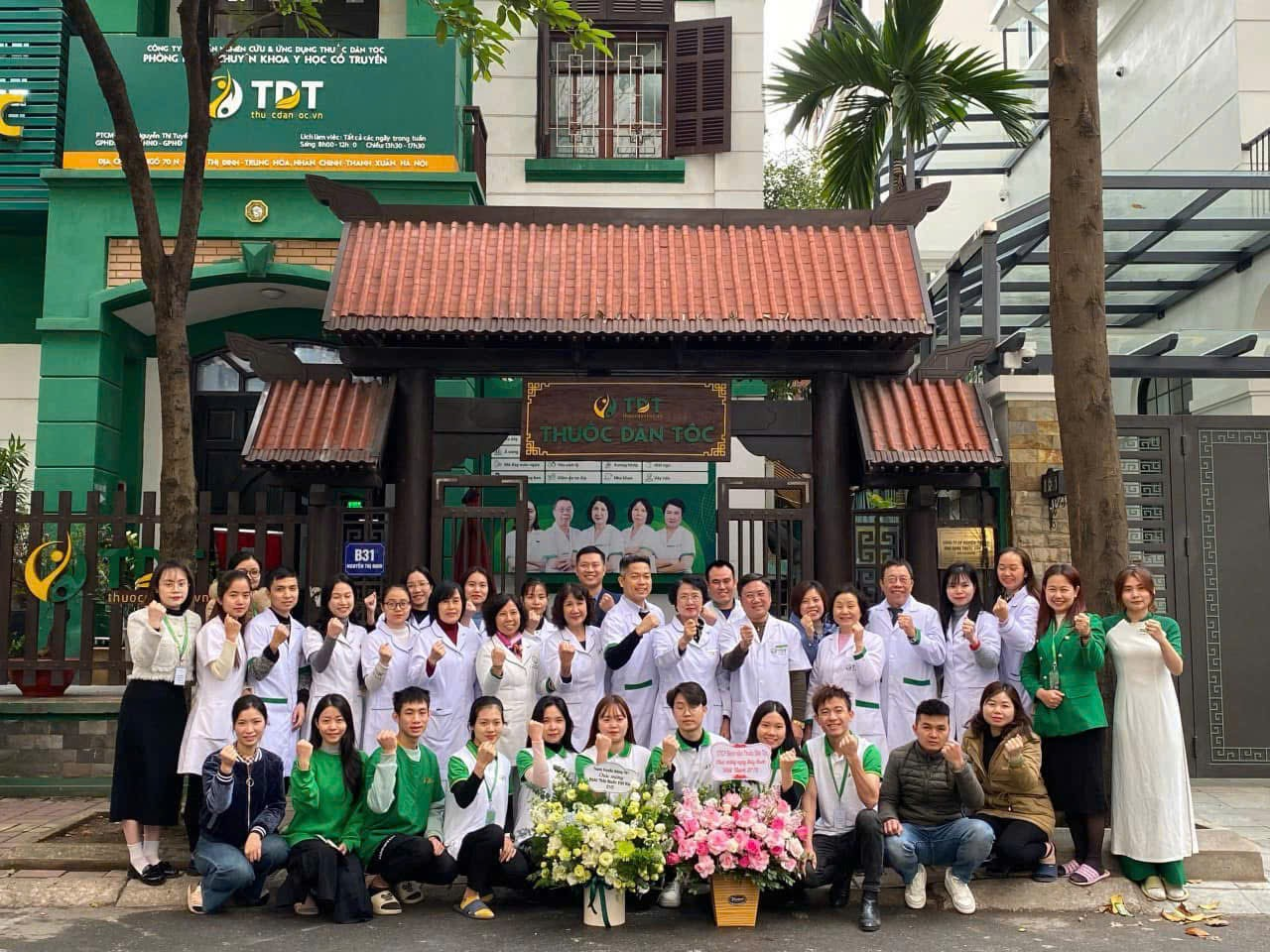 Bác sĩ Đỗ Thanh Hà và chặng đường 15 năm ứng dụng tinh hoa thuốc Nam tại Thuốc Dân Tộc - 1