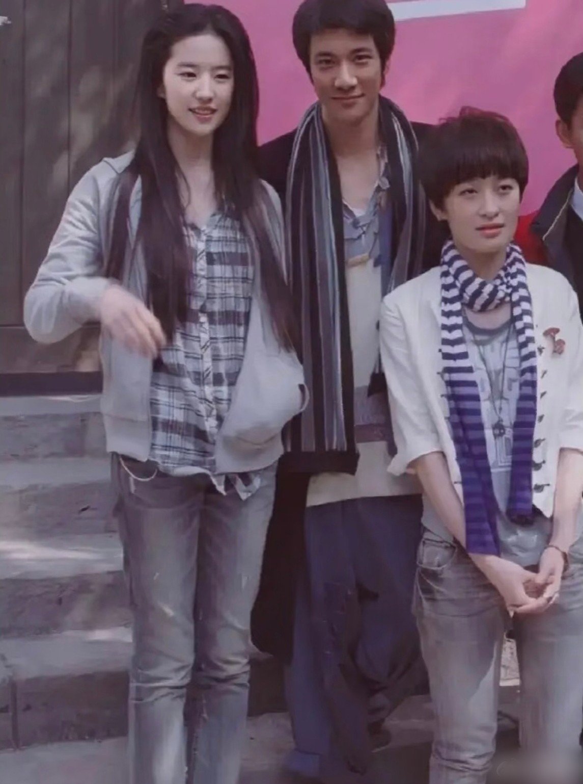 Lưu Diệc Phi và Tăng Dật Khả từng có thời gian như hình với bóng làm dấy lên tin đồn tình ái.