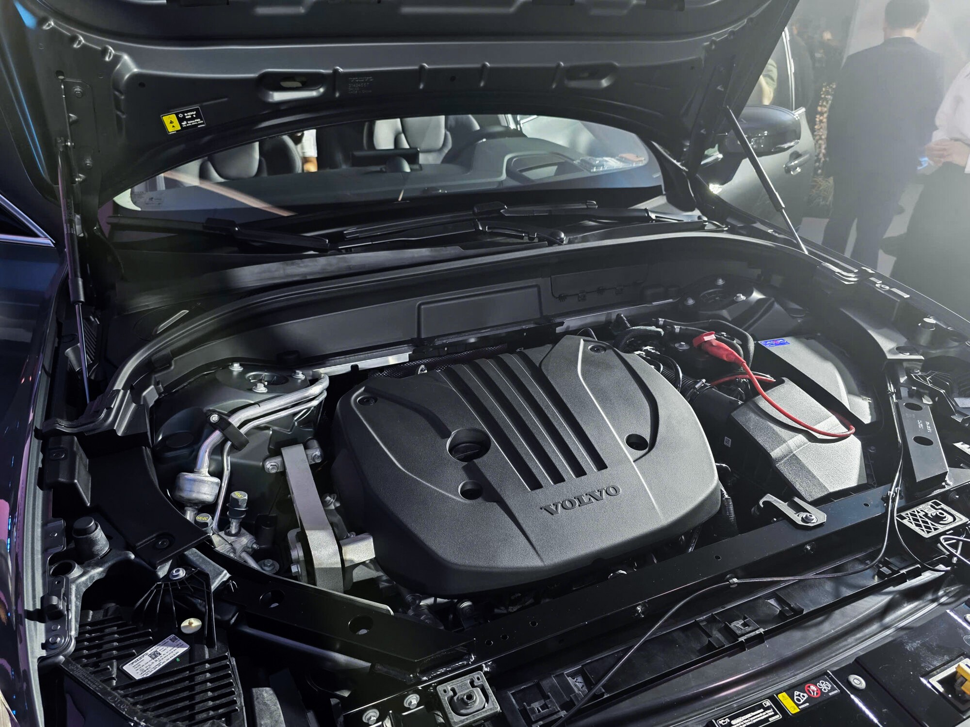 Volvo S90 và XC60 bản nâng cấp mới có giá từ 2,3 tỷ đồng - 7