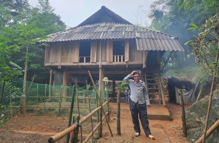 Hoàn cảnh khó khăn của bé Siu Long.