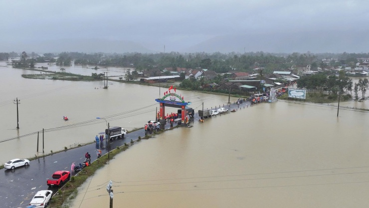 Tan hoang vùng rốn lũ Đăk Lăk - 2