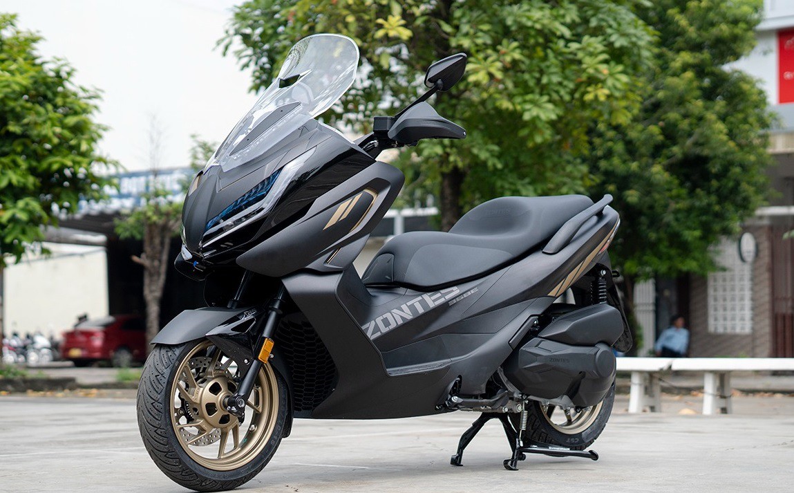 Zontes 368E: Xe tay ga cỡ lớn mới tại Việt Nam, giá 125 triệu đồng - 1