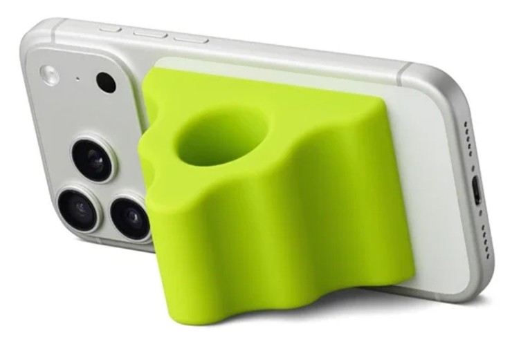 Chân đế MagSafe giá siêu đắt đỏ của Apple.