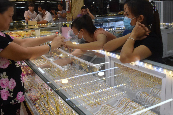Giá vàng hôm nay đã nóng lên