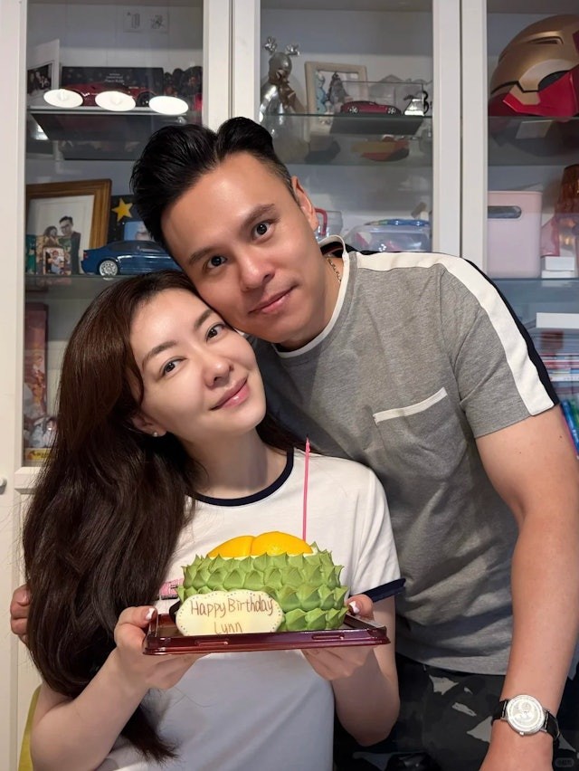 Hùng Đại Lâm và chồng. Quách Khả Tụng. Ảnh: Weibo