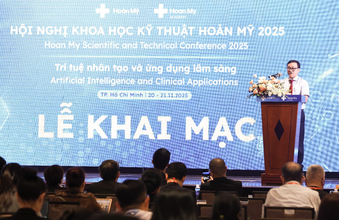 TS.BS Huỳnh Minh Chín, Phó Giám đốc Sở Y tế TP.HCM phát biểu tại hội nghị. Ảnh: HM