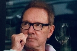 Tài tử thắng Oscar Kevin Spacey: Tôi sống không nhà cửa