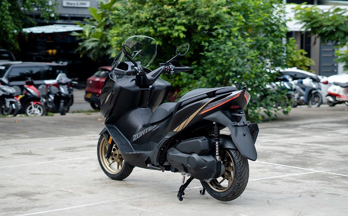 Zontes 368E: Xe tay ga cỡ lớn mới tại Việt Nam, giá 125 triệu đồng - 4