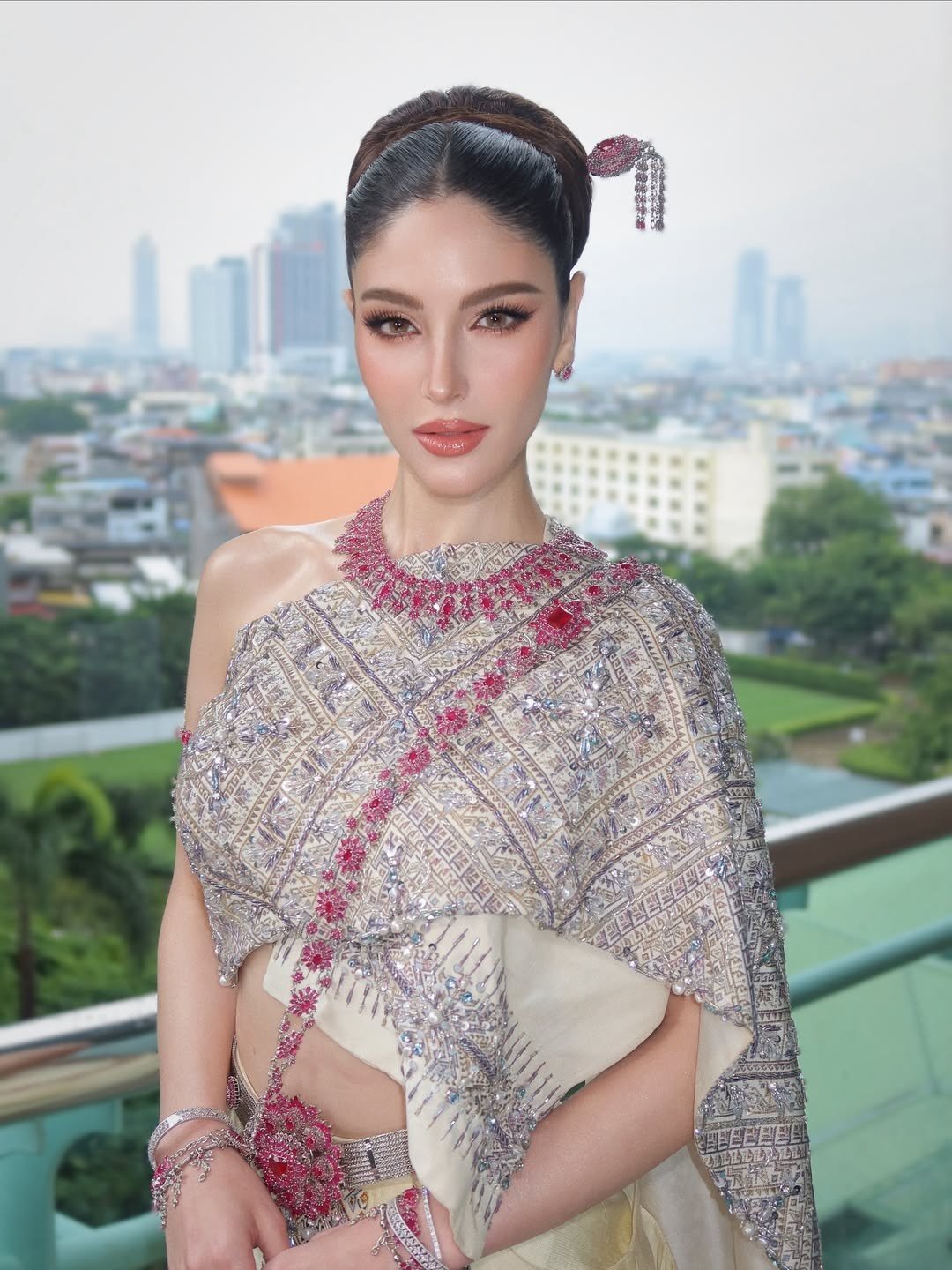 Sau chung kết, mạng xã hội lan truyền video Stephany ném bó hoa giành cho á hậu 2 về phía khán giả. Nhiều người cho rằng cô thể hiện thái độ không đồng tình với kết quả. Sau cuộc thi, cũng có nhiều thông tin cho biết người đẹp Venezuela bày tỏ mong muốn tiếp tục tham gia đấu trường Hoa hậu Thế giới.