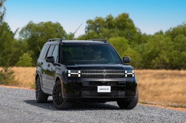 Cần mua SUV, nên chọn Honda CR-V hay Hyundai SantaFe? - 1