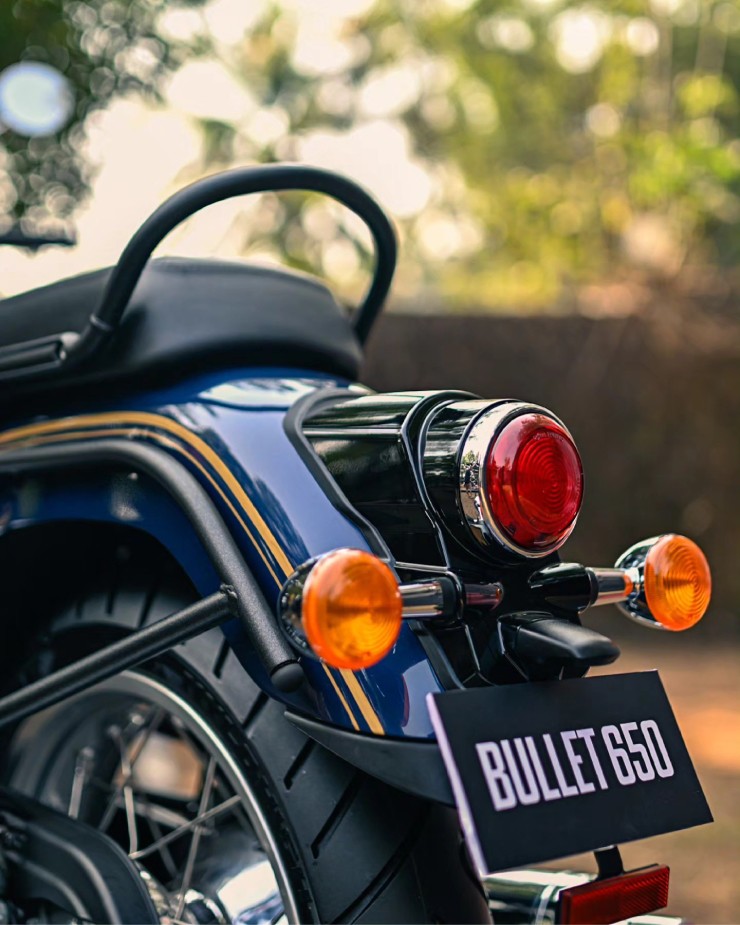 Ngắm xế nổ Royal Enfield Bullet 650 đẹp miên man đến từng chi tiết - 3