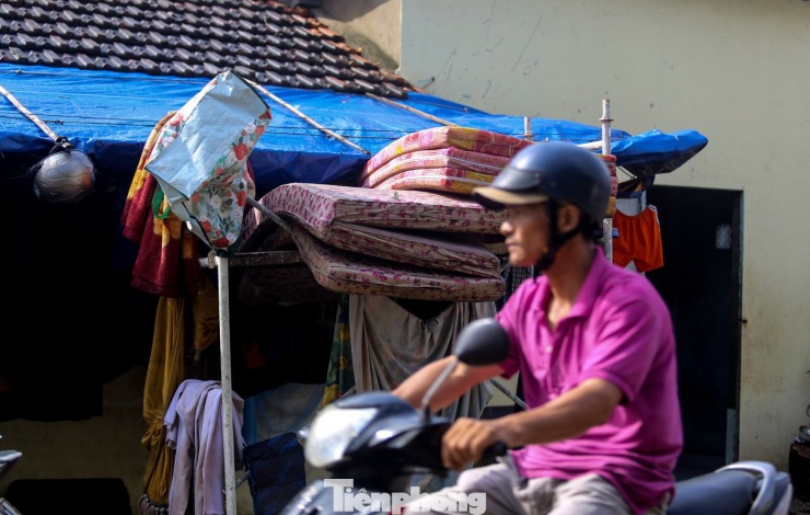 Đống đổ nát sau trận lũ lịch sử - 9