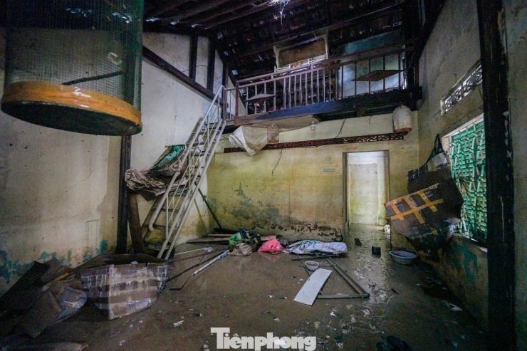 Không còn nhận ra căn nhà từng có 4 người sinh sống.