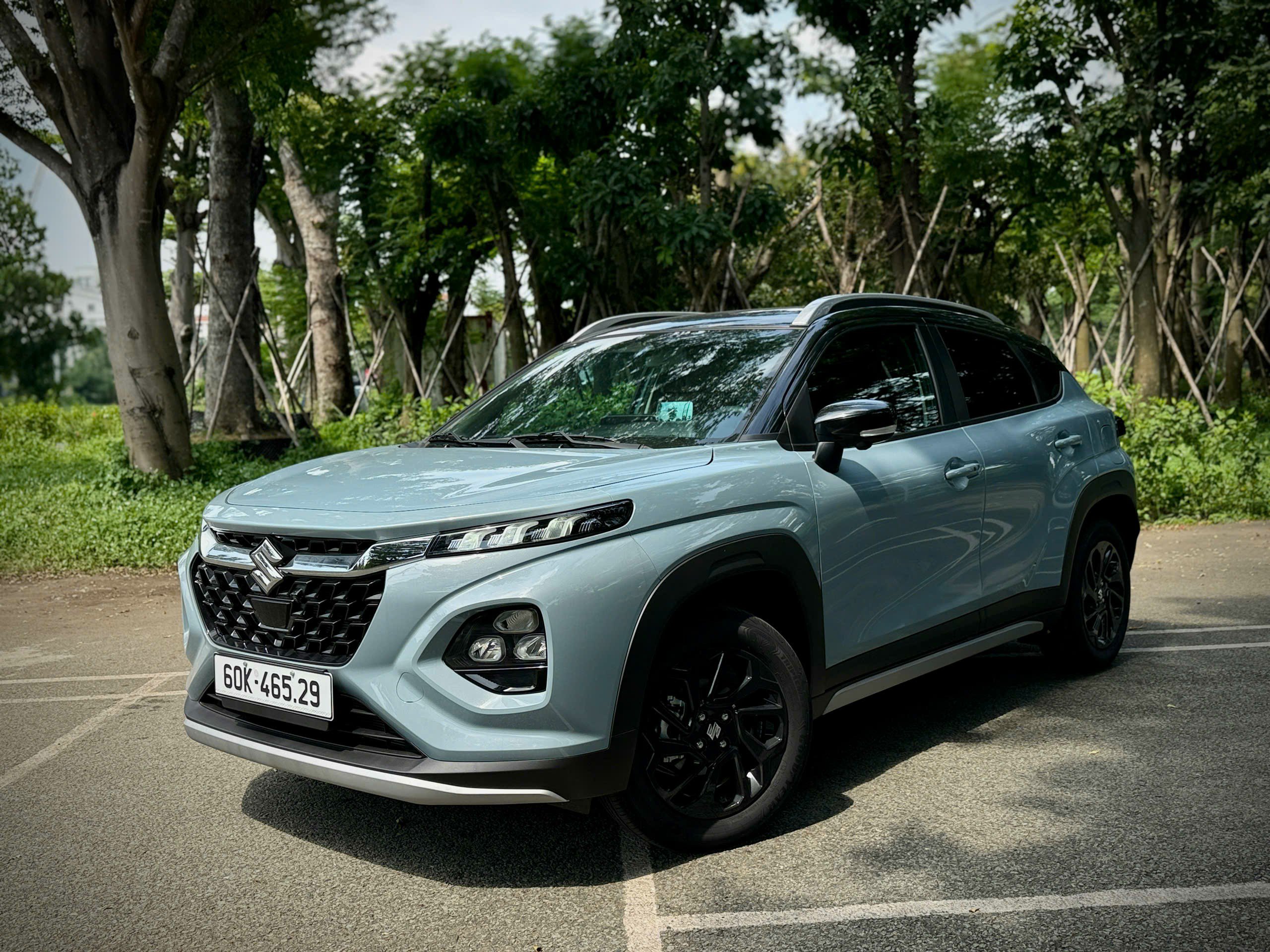 Suzuki Fronx cũng góp mặt với giá từ 520 triệu đồng tới 649 triệu đồng.