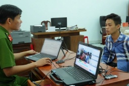 Đồng Tháp: Chạy xe máy chở 3 khi say rượu, 2 người chết thảm