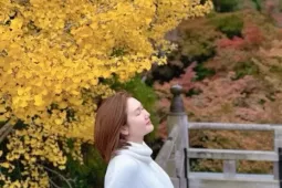 Hương Giang khoe nhan sắc rạng rỡ sau sinh hơn 10 tháng