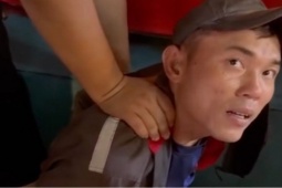 Clip Công an 2 phường ở TPHCM phối hợp bắt một tên trộm