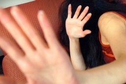 Sợ hãi khi đi công tác cùng sếp