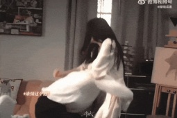 Địch Lệ Nhiệt Ba nhận tin vui