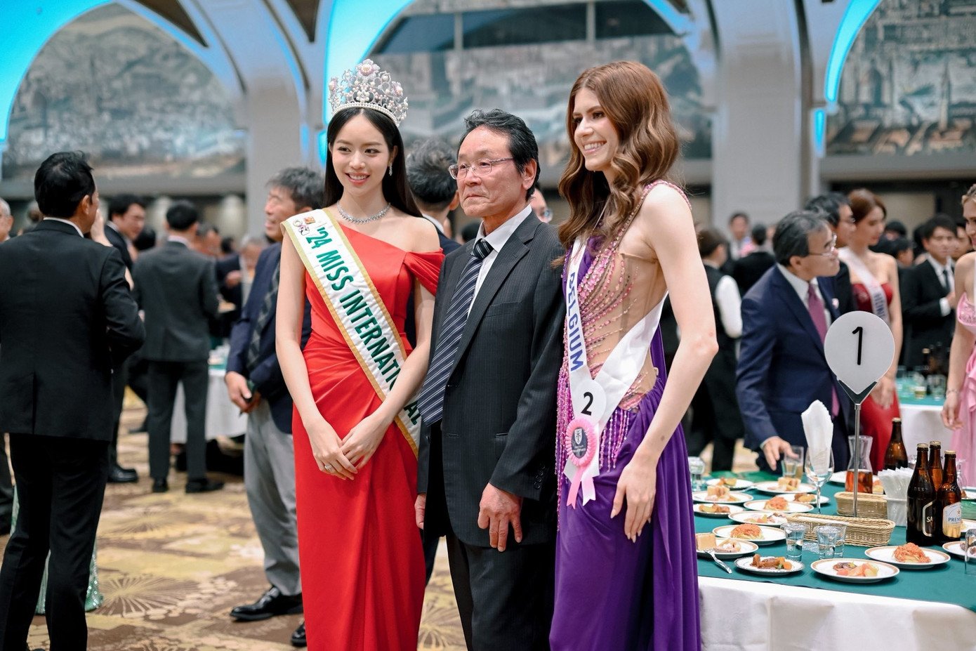 Với vai trò đương kim hoa hậu, Thanh Thủy đang đồng hành cùng các thí sinh trong những hoạt động của cuộc thi. Cô sang Nhật Bản hôm 14/11 để tham gia những lịch trình cuối cùng trước khi kết thúc nhiệm kỳ.