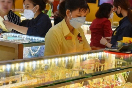 Giá vàng hôm nay 24-11: Vừa mở cửa đã tiếp tục giảm