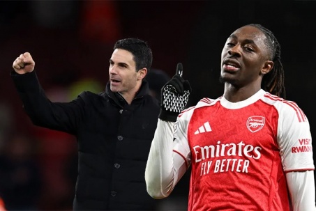 Không phải Bayern, Chelsea mới là đối thủ Arsenal cần đánh bại