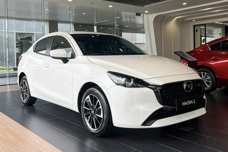 Giá xe Mazda2 lăn bánh kèm ưu đãi tháng 11/2025