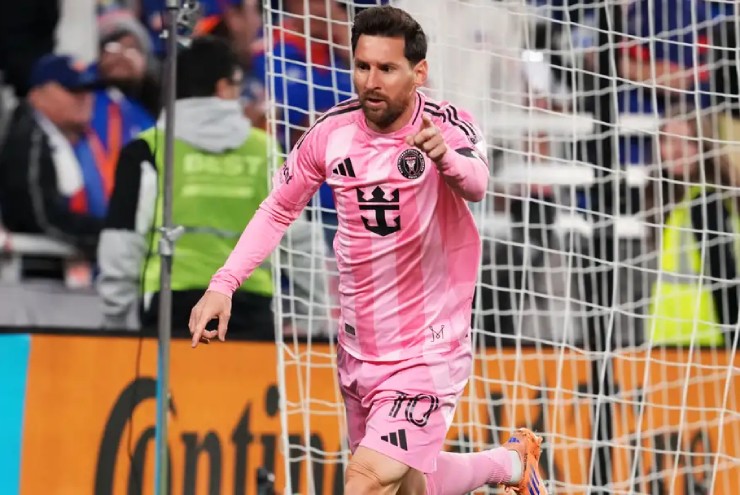 Lionel Messi tỏa sáng rực rỡ