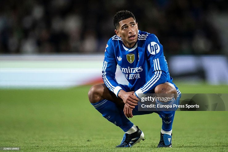 Bellingham tỏa sáng với 1 bàn và 1 kiến tạo để giật 1 điểm về cho Real Madrid