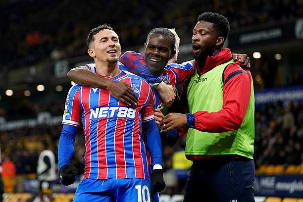 Crystal Palace về đích thứ 12 mùa trước, đang đứng thứ 5 mùa này, và cả năm 2025 thì họ đứng thứ 6