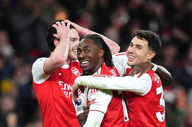 Eze lập hat-trick để tiếp tục duyên ghi bàn vào lưới Tottenham ở CLB mới