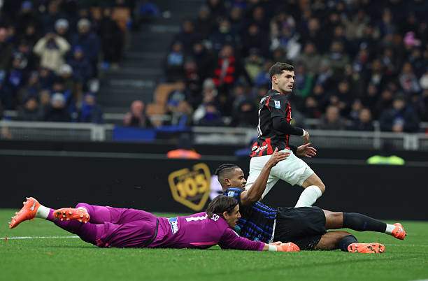 Pulisic đá bồi mở tỷ số cho AC Milan